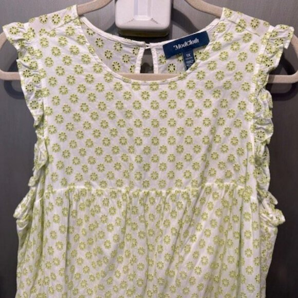 Retro Day Tripping in Eyelet Flower Fields Trapeze Dress - Picture 10 of 13